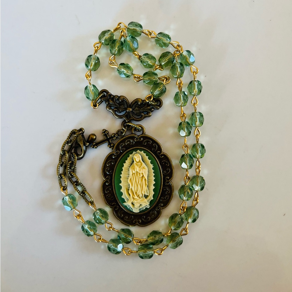 Vintage Style Guadalupe Cream on Green Cameo Necklace, Austrian Peridot Crystals - Picture 7 of 17